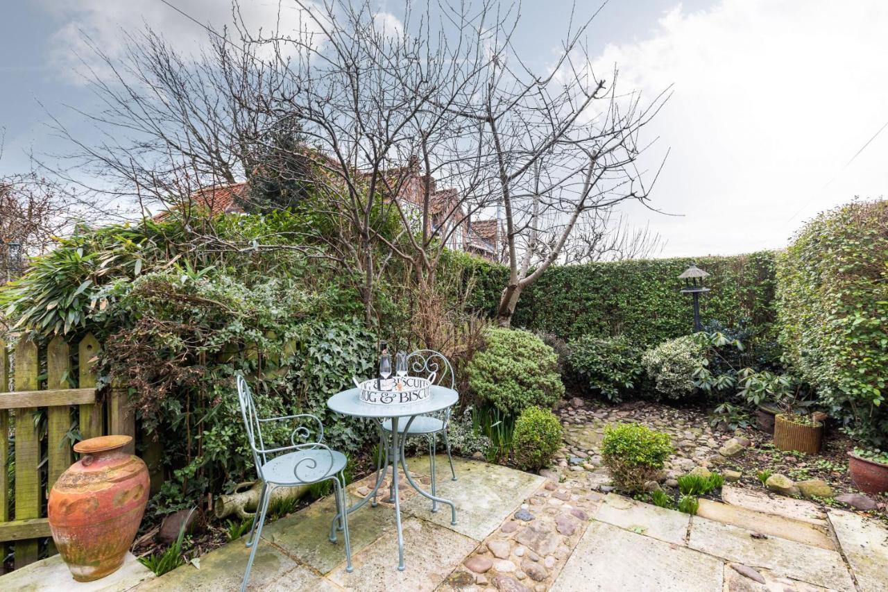 Quaint Cottage In The Heart Of North Yorkshire Village - Pet Friendly Free Stillington 외부 사진