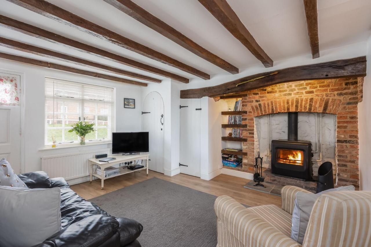 Quaint Cottage In The Heart Of North Yorkshire Village - Pet Friendly Free Stillington 외부 사진
